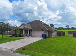 15285 Cliff St, Hamshire, TX 77622