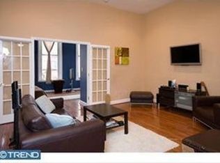 104 N 2nd St APT 201, Philadelphia, PA 19106