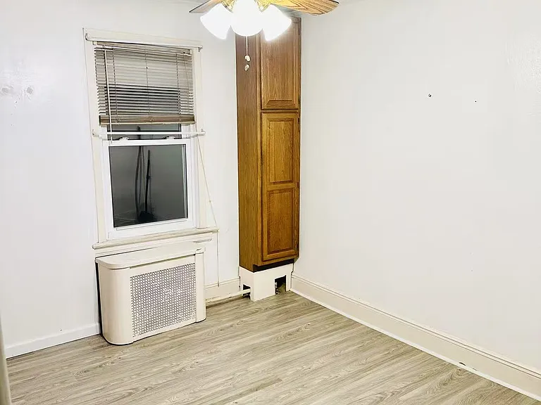 1839 W 4th St #2 — Photo 4