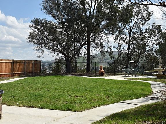 5th image of 2900 La Vista Ave