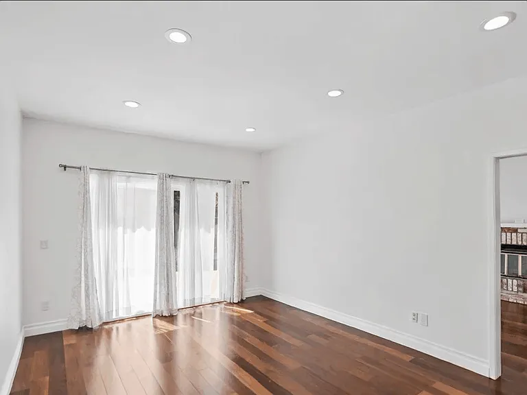 2930 Vista Creek Dr — Photo 17