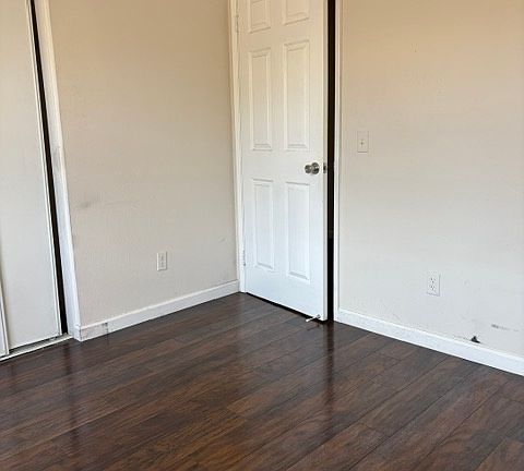 3rd image of 12991 Grinnell Ct
