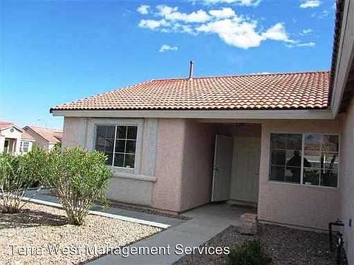 2nd image of 2919 Saddle Hills Ct