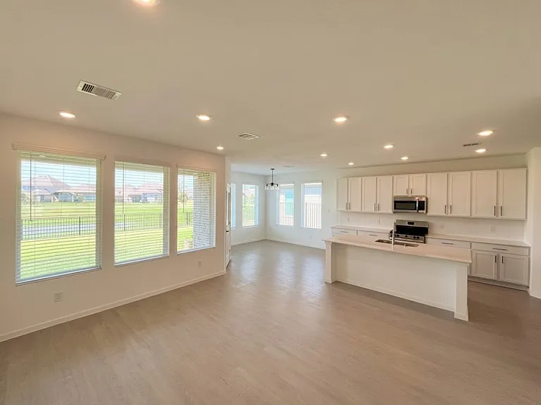 2613 Lago Costa Dr — Photo 8