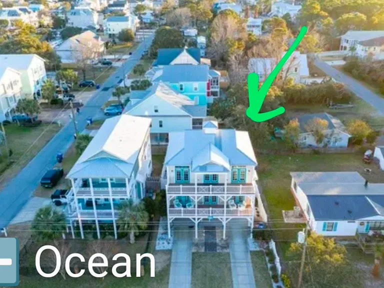 Aerial shot of Terrapin Station with arrow showing the direction of the ocean