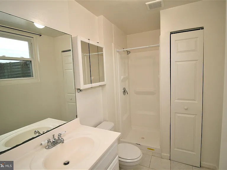 118 Middle Point Ct — Photo 22