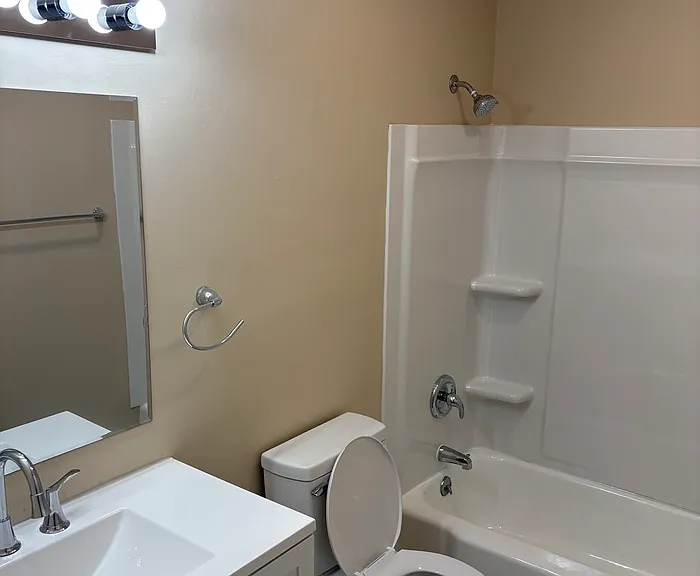 102 Weaver Dr — Photo 9