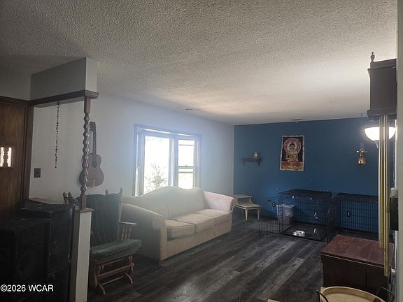 3rd image of 990 Wentz Rd