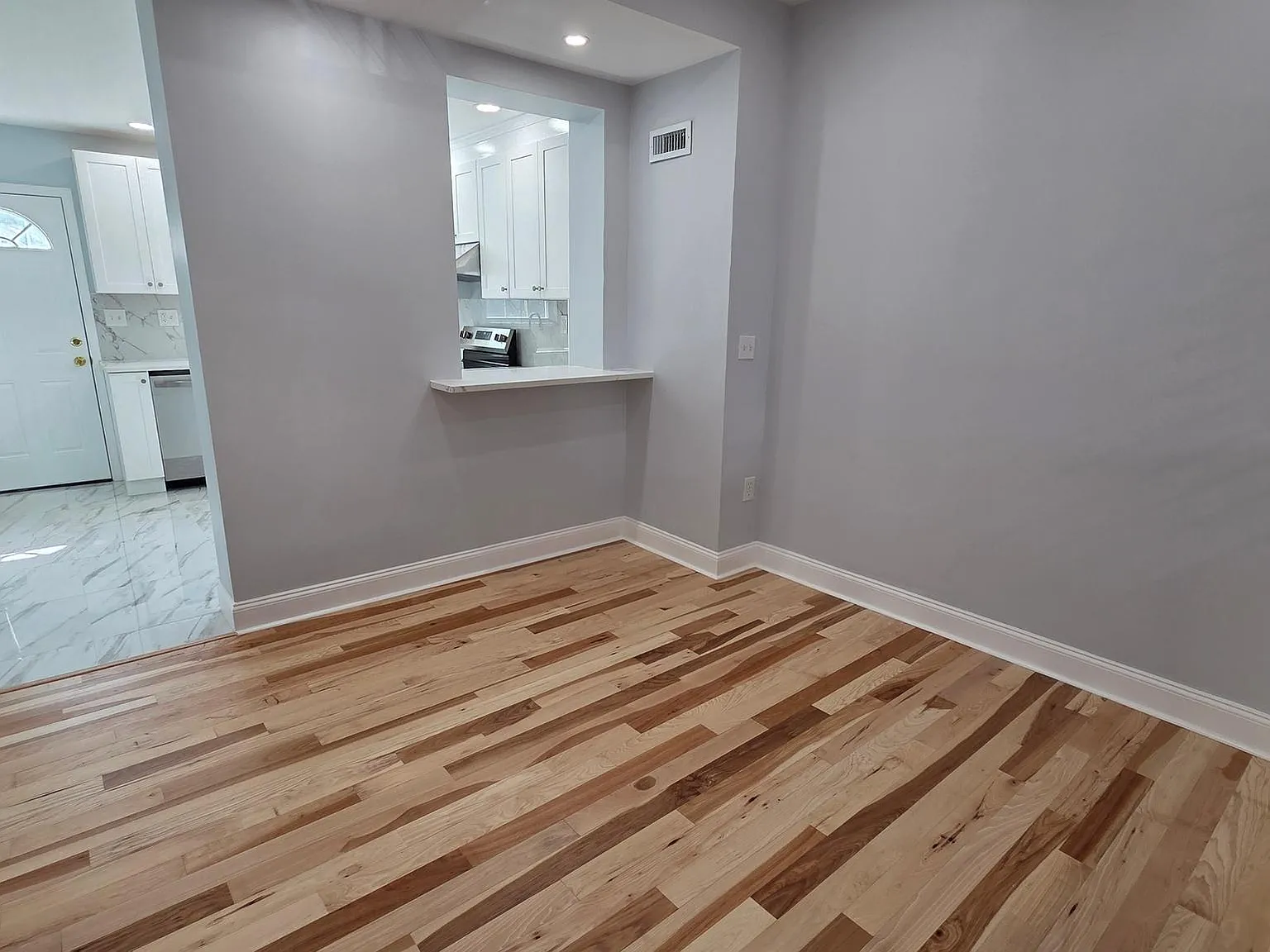 2 bed, 1233 sqft, $1,800 — Photo 3