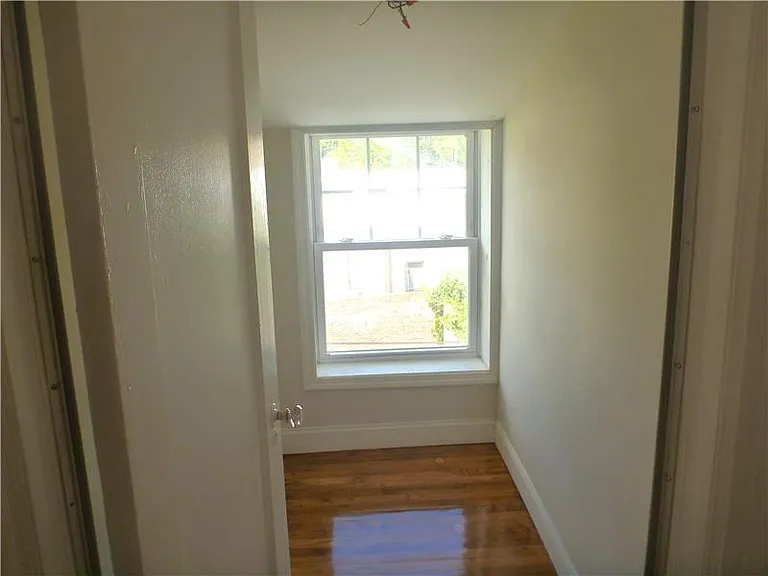 15 Vernon Ave #3 — Photo 12