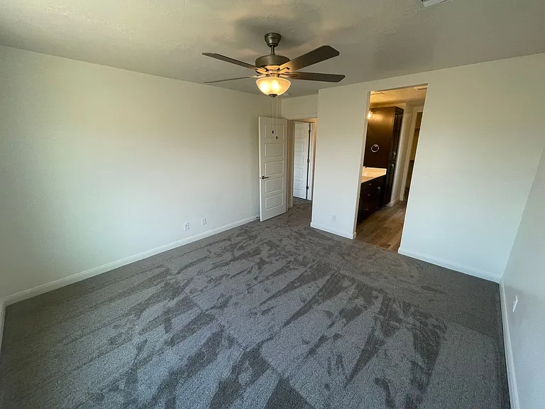 1396 E White Hollow Ln — Photo 11
