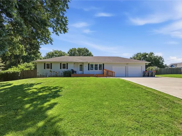 3714 N 154th Ter, Basehor, KS 66007