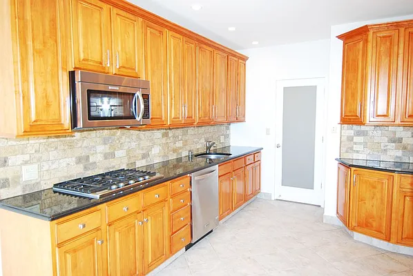 Sold by Magic of Great Neck Realty Inc. | media 42