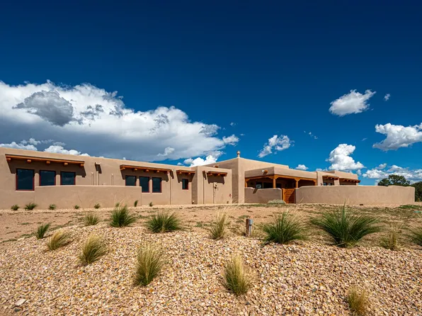 15 N Hijo De Dios, Santa Fe, NM 87508