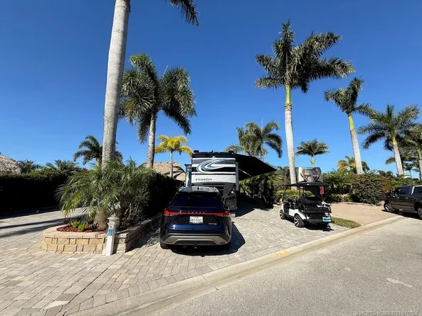 264 NW Hazard Way, Port Saint Lucie, FL 34986