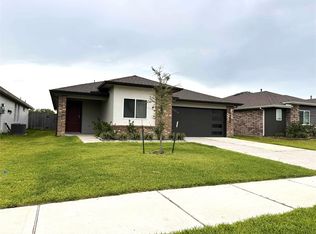 7722 Robert Ln, Rosharon, TX 77583