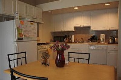 5th image of 339 Thayer St #2