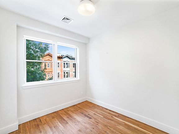 4th image of 228 Malcolm X Blvd #6R