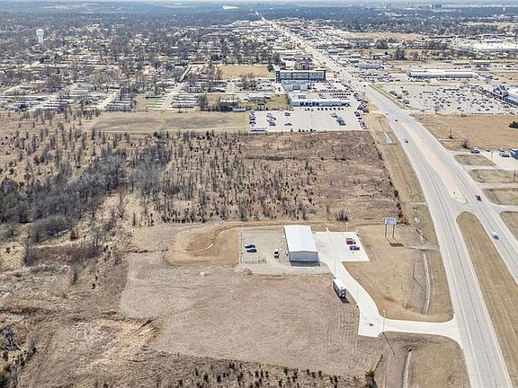 4th image of 14th Street & E Hubbard Rd