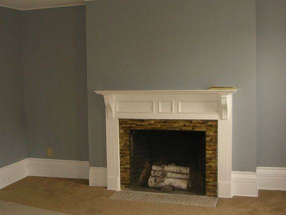 4th image of 170 Prichard St