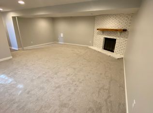 10236 Ohern St, Omaha, NE 68127