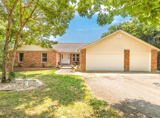 8738 Hillsboro House Springs Rd, Hillsboro, MO 63050