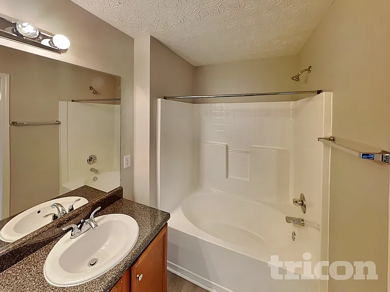 8129 Brookbend Dr — Photo 6