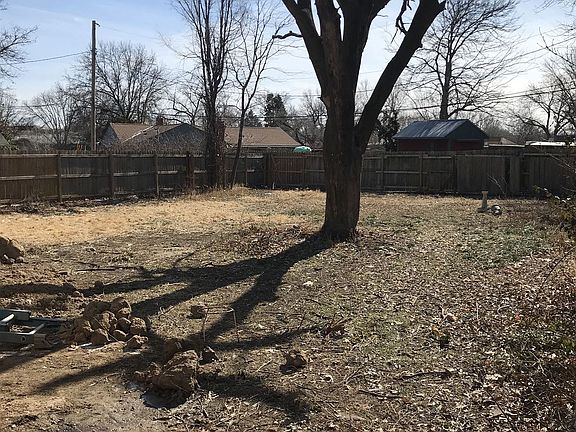 61DAF985-225D-443F-82D8-681915534034