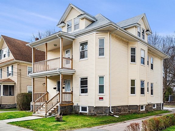2nd image of 35 Dysart St