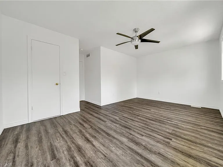 347 Keewatin Ave #MAIN LEVEL — Photo 12