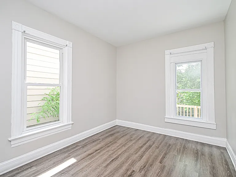 3131 Harvard Ave — Photo 13