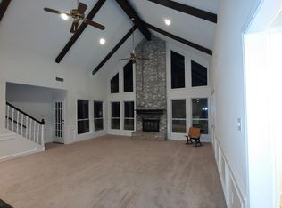 8702 Donys Dr, Houston, TX 77040