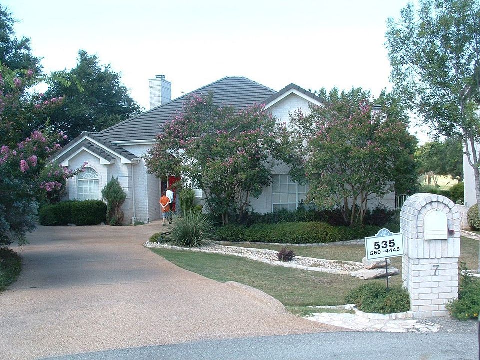 Front on Culdesac