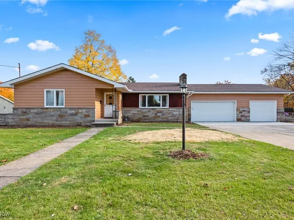 100 York St, Leetonia, OH 44431