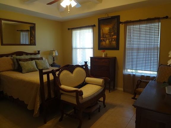 4th image of 1621 Paloma Cir E