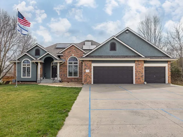 4700 SW Moundview Dr, Topeka, KS 66610