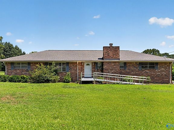 5th image of 2130 Solitude Rd
