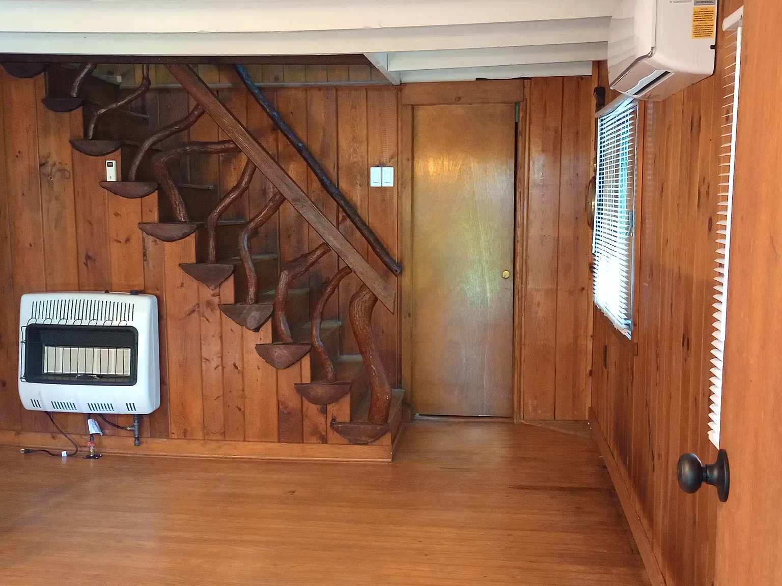2 bed, 900 sqft, $1,675 — Photo 2