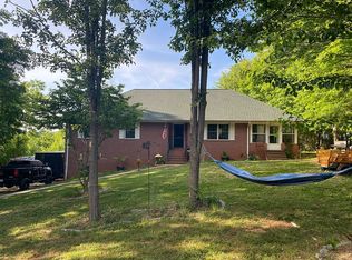 3845 Level Grove Rd, Cornelia, GA 30531