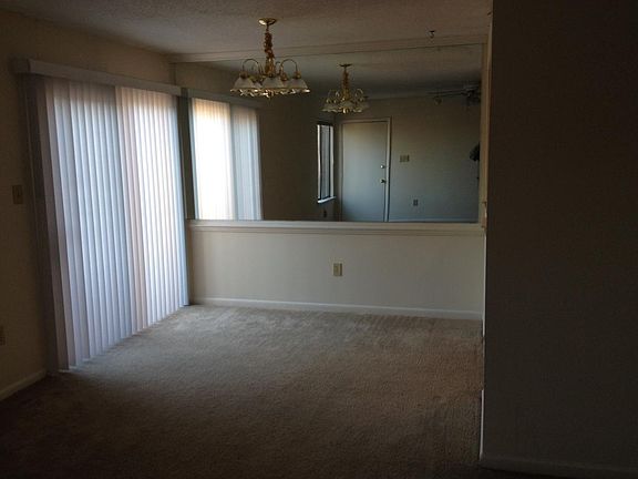 view 2 dining area