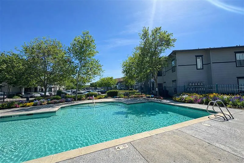 Alhambra at Mace Ranch — Photo 3