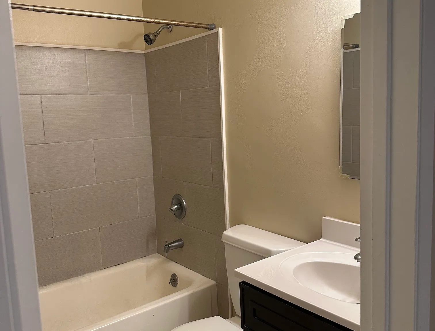 2 bed, $1,975 — Photo 1