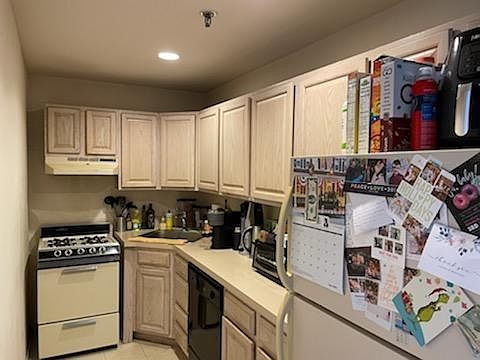 1st image of 240 Orchard St #3F