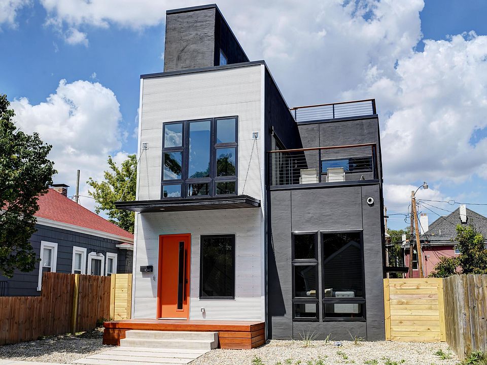 1st image of 1042 McAllister Ave #44