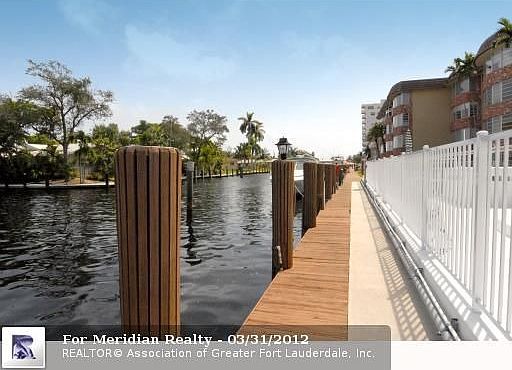 3rd image of 3111 NE 51st St APT 104