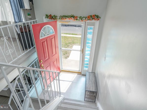 7 Briarcliff Rd, Atco, NJ 08004