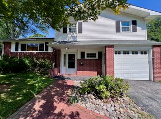 2208 Jamaica Dr, Wilmington, DE 19810