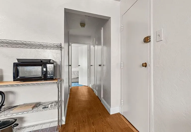 5552 Covode St #6 — Photo 16