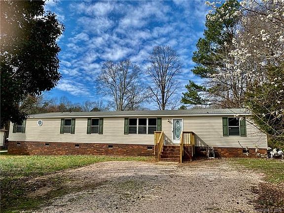 2nd image of 2794 McFarland Dr