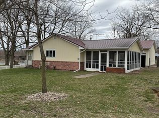 1559 Front St, Moscow, IA 52760